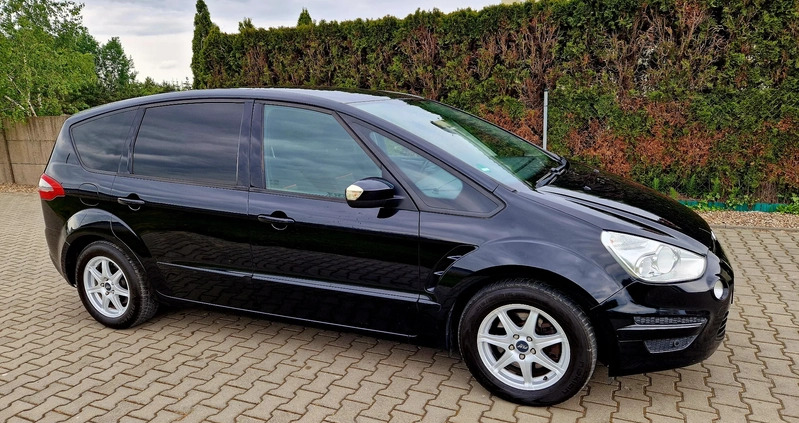 Ford S-Max cena 29900 przebieg: 239000, rok produkcji 2011 z Gniezno małe 191